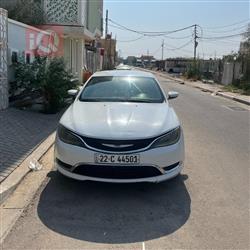 Chrysler 200